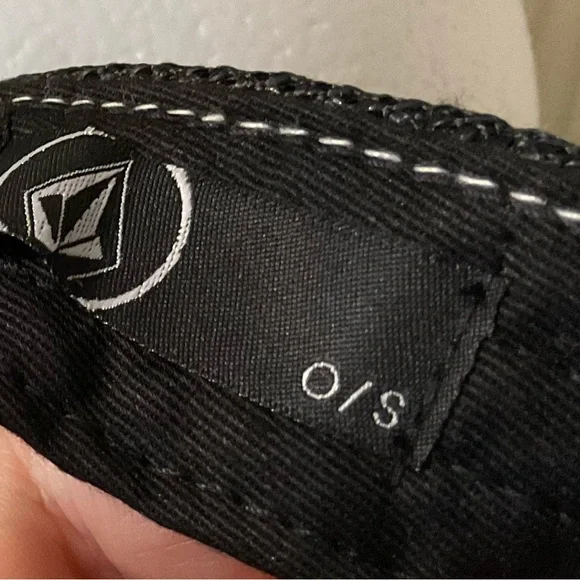 Volcom♥️women’s cap - Picture 6 of 7